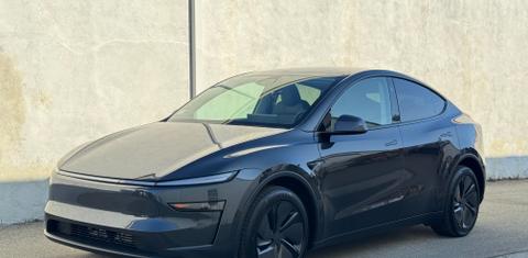Tesla Model Y 2026