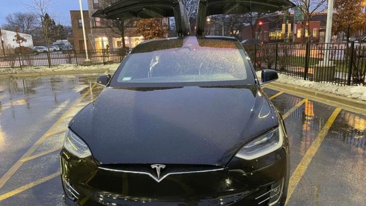 Tesla Model X 2017 in Eastpointe, MI