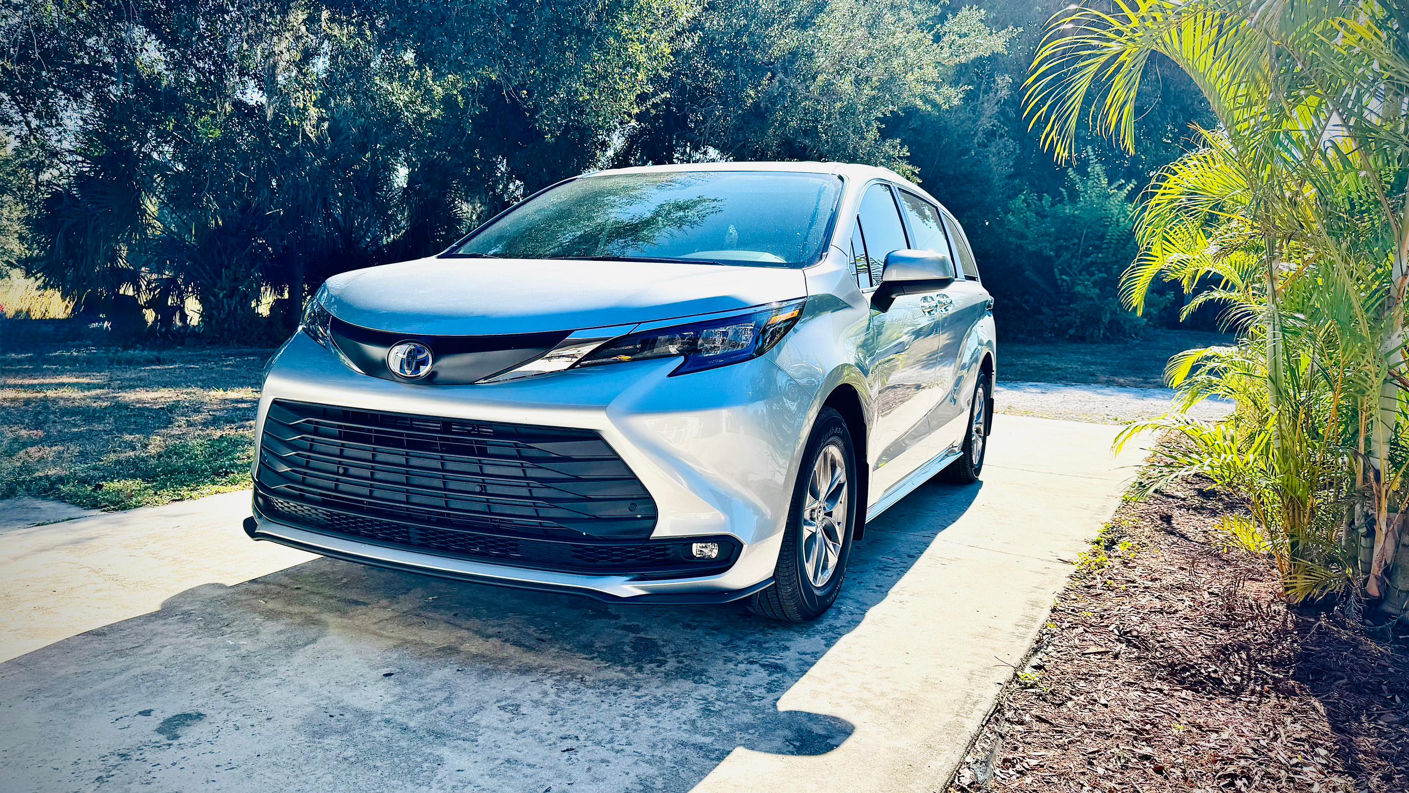 Toyota Sienna 2025 in North Port, FL