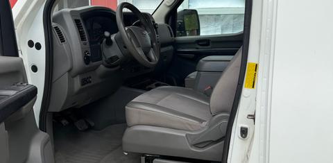 Nissan NV 2016