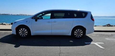 Chrysler Pacifica 2025