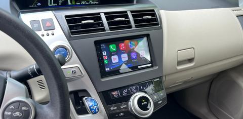 Toyota Prius v 2012