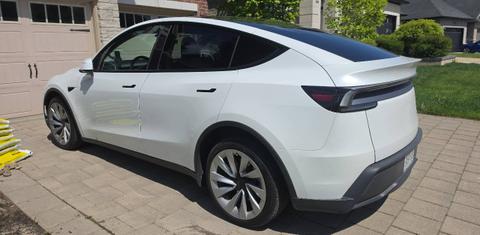 Tesla Model Y 2026