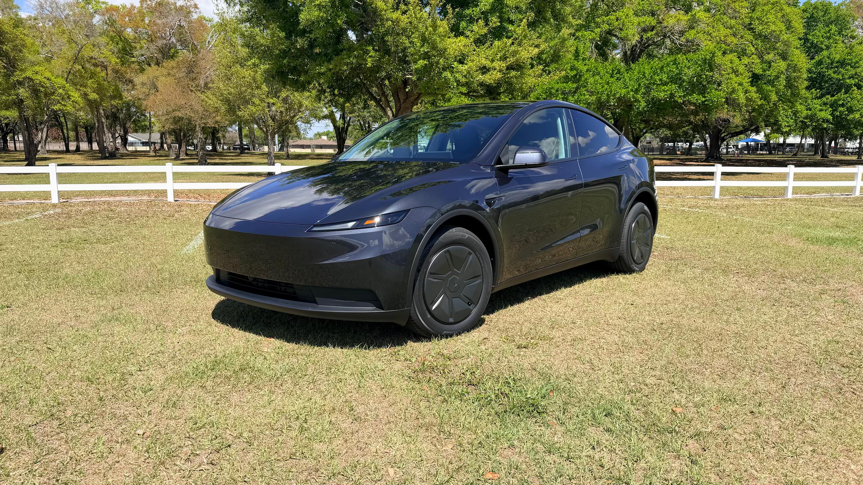 Tesla Model Y 2026 in Orlando, FL