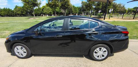 Nissan Versa 2024
