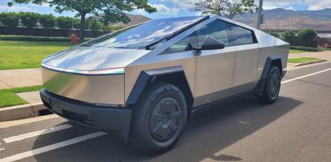Tesla Cybertruck 2025