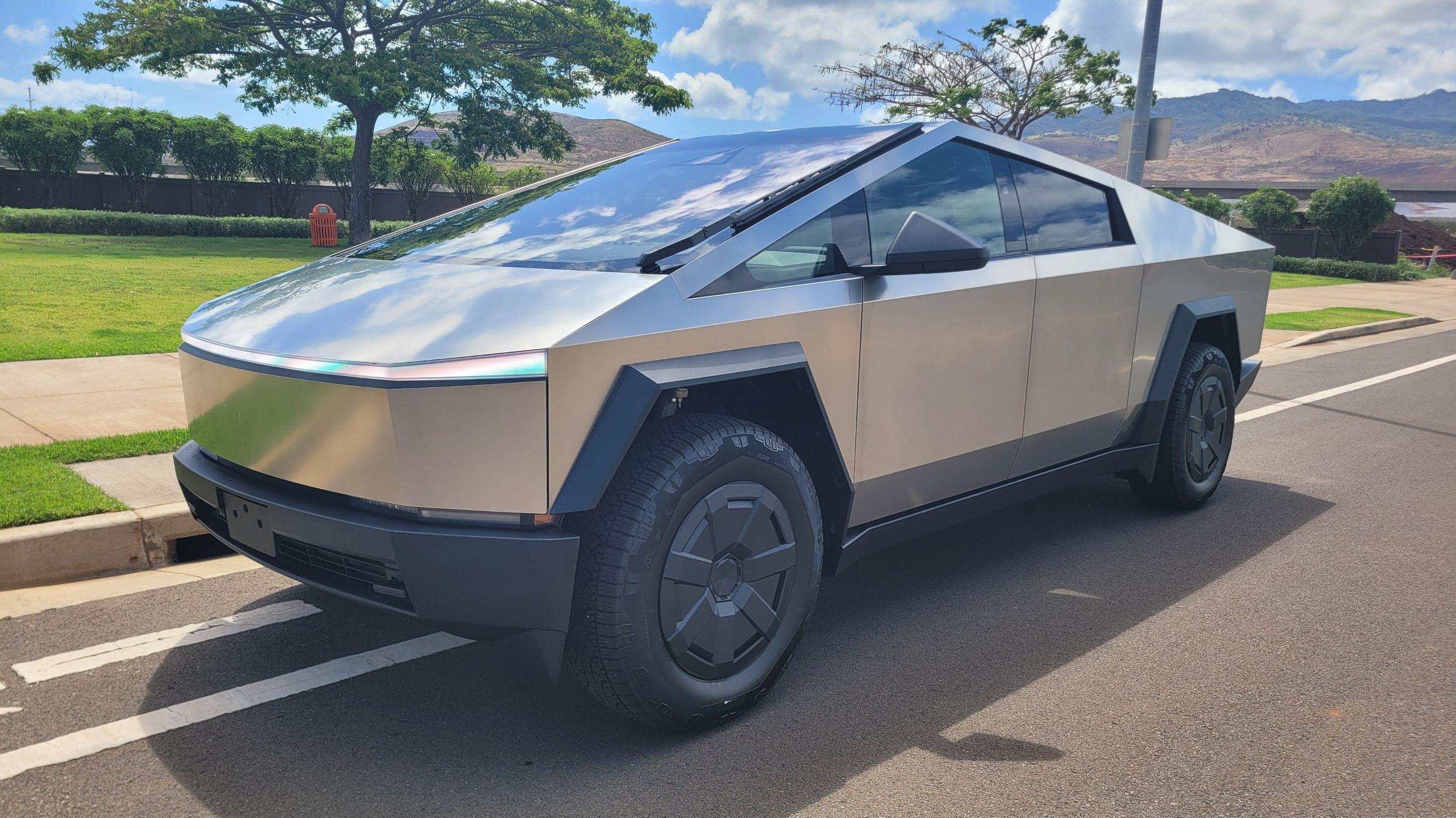 Tesla Cybertruck 2025 in 