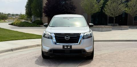 Nissan Pathfinder 2024