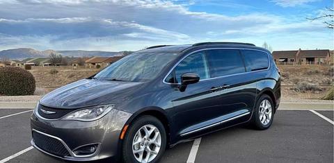 Chrysler Pacifica 2017