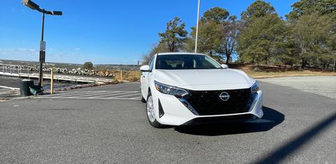 Nissan Sentra 2024