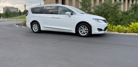 Chrysler Pacifica 2020