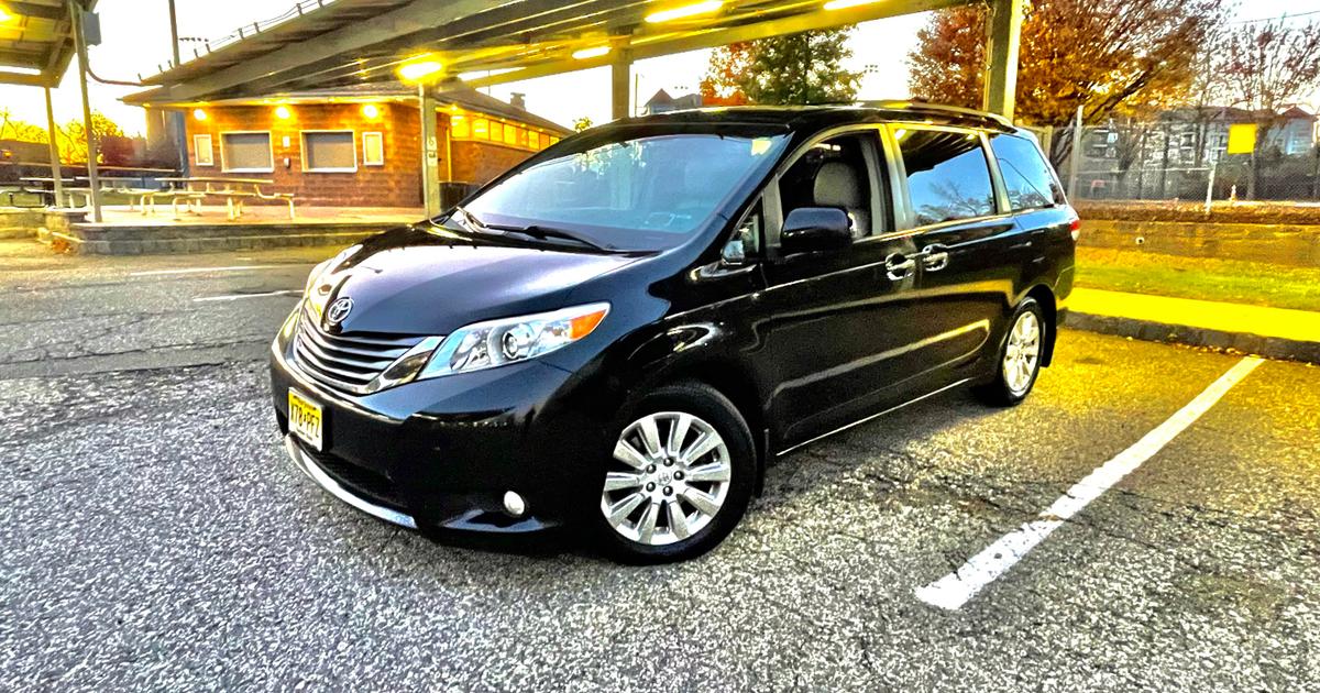 Toyota Sienna 2011 rental in Lyndhurst, NJ by Serhat Y. Turo