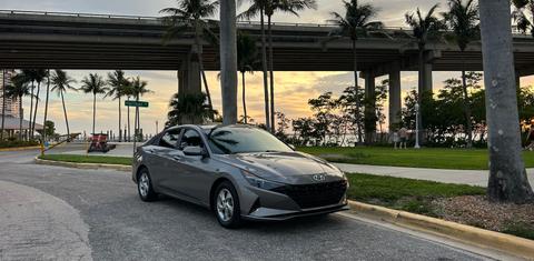 Hyundai Elantra 2021