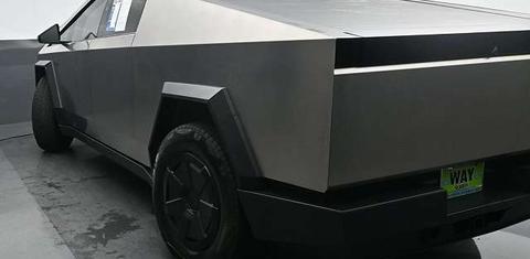 Tesla Cybertruck 2025