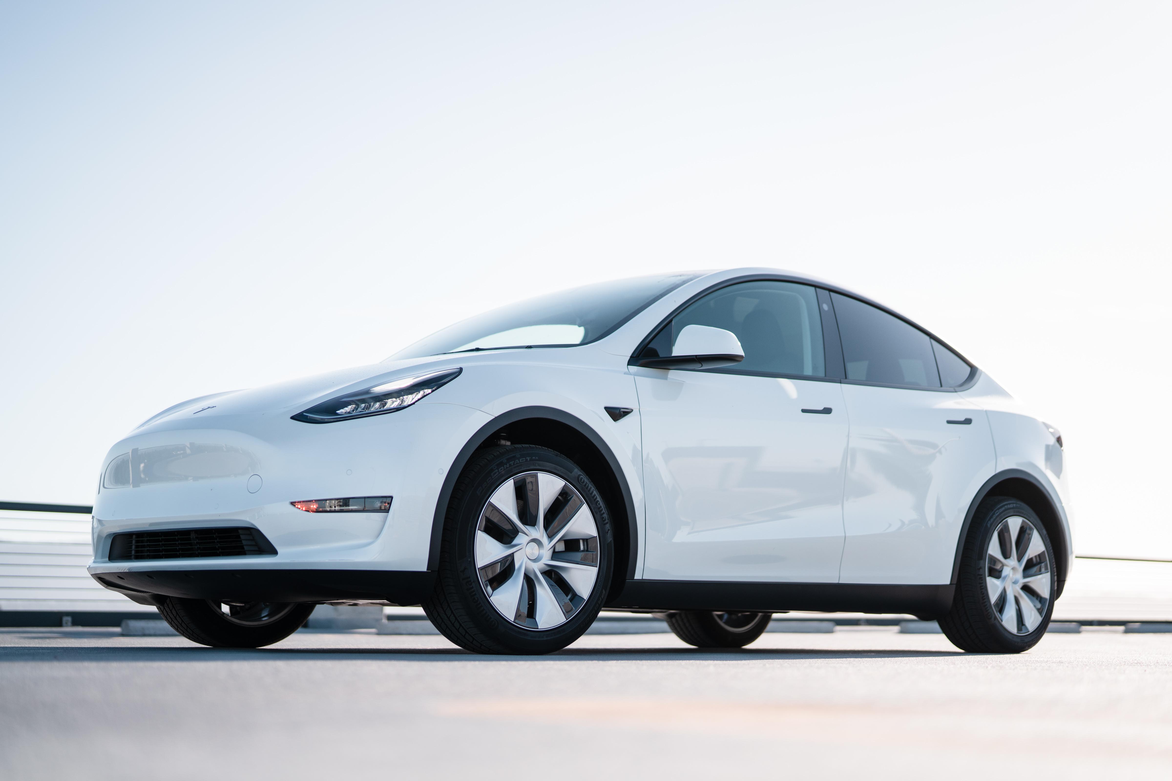 Tesla Model Y 2021 in Menlo Park, CA