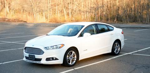 Ford Fusion Hybrid 2015