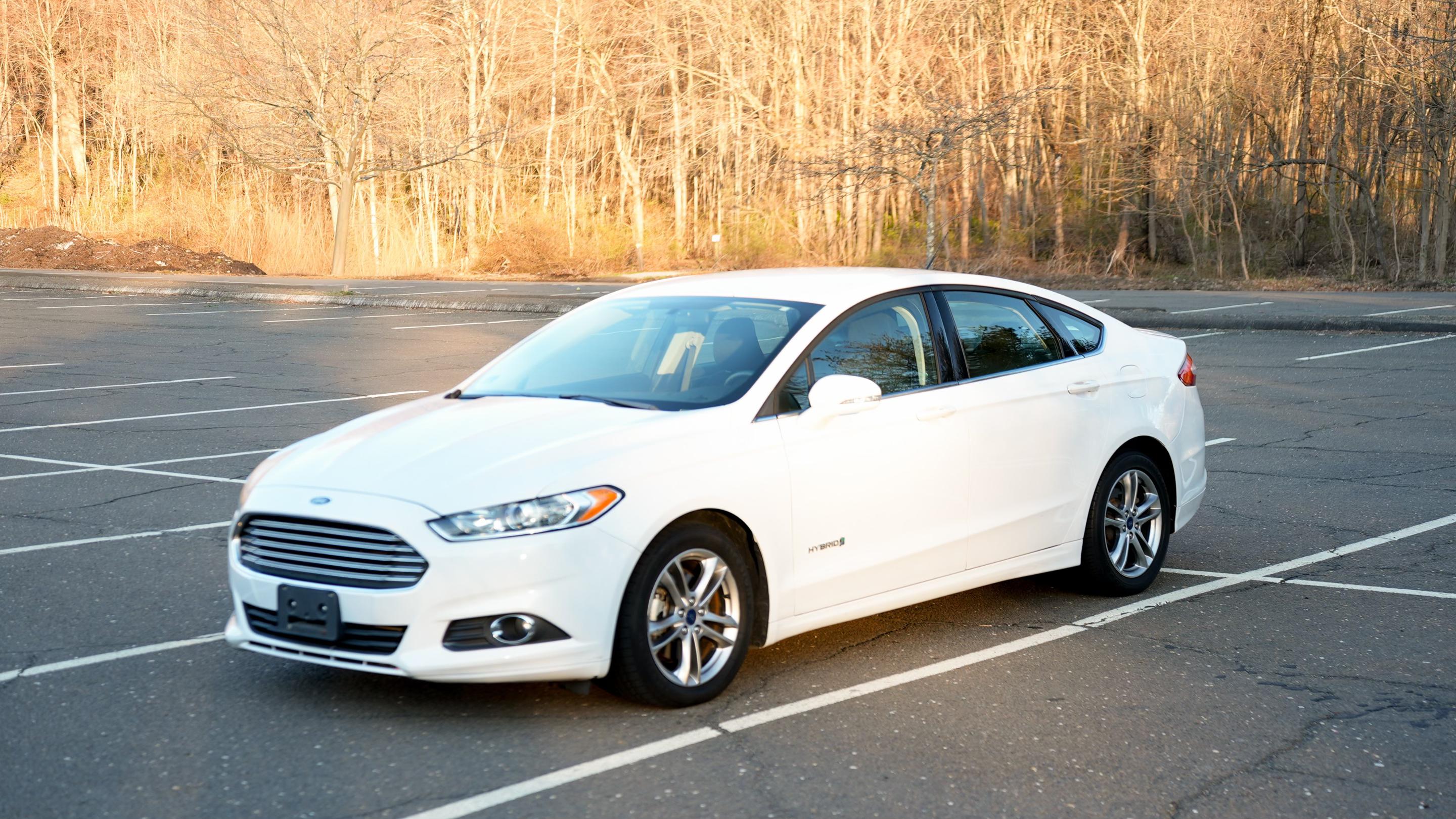 Ford Fusion Hybrid 2015 in Fairfield, CT