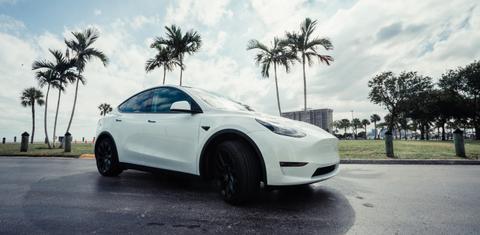 Tesla Model Y 2022
