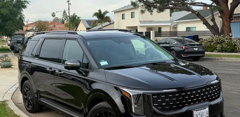 Kia Carnival Hybrid 2026