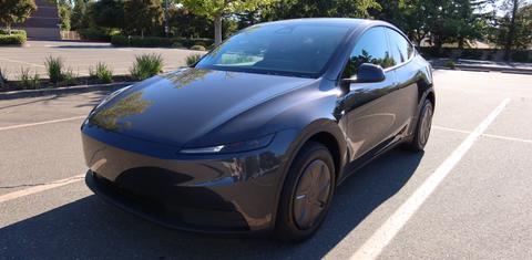 Tesla Model Y 2026