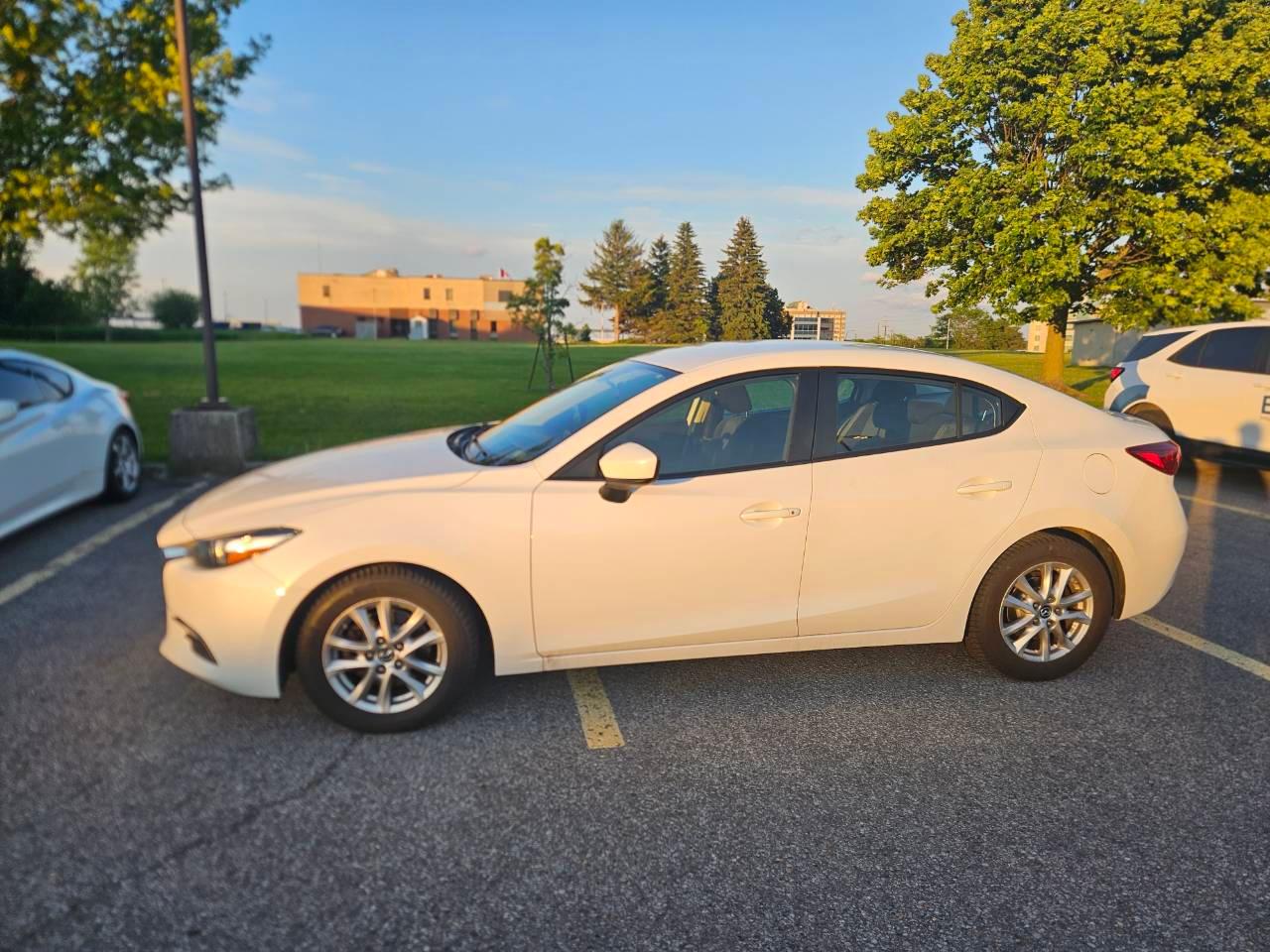 Mazda Mazda3 2017 à Whitby, ON