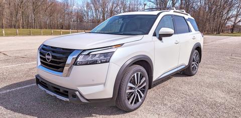 Nissan Pathfinder 2024