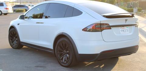 Tesla Model X 2021