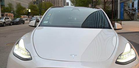 Tesla Model Y 2021