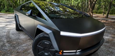 Tesla Cybertruck 2025