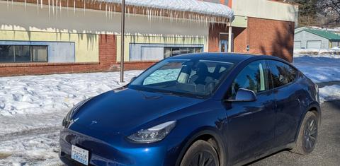 Tesla Model Y 2025