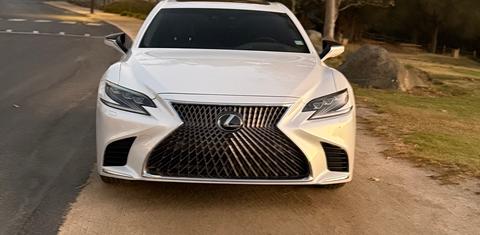 Lexus LS 2018
