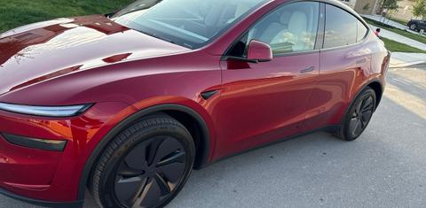 Tesla Model Y 2026
