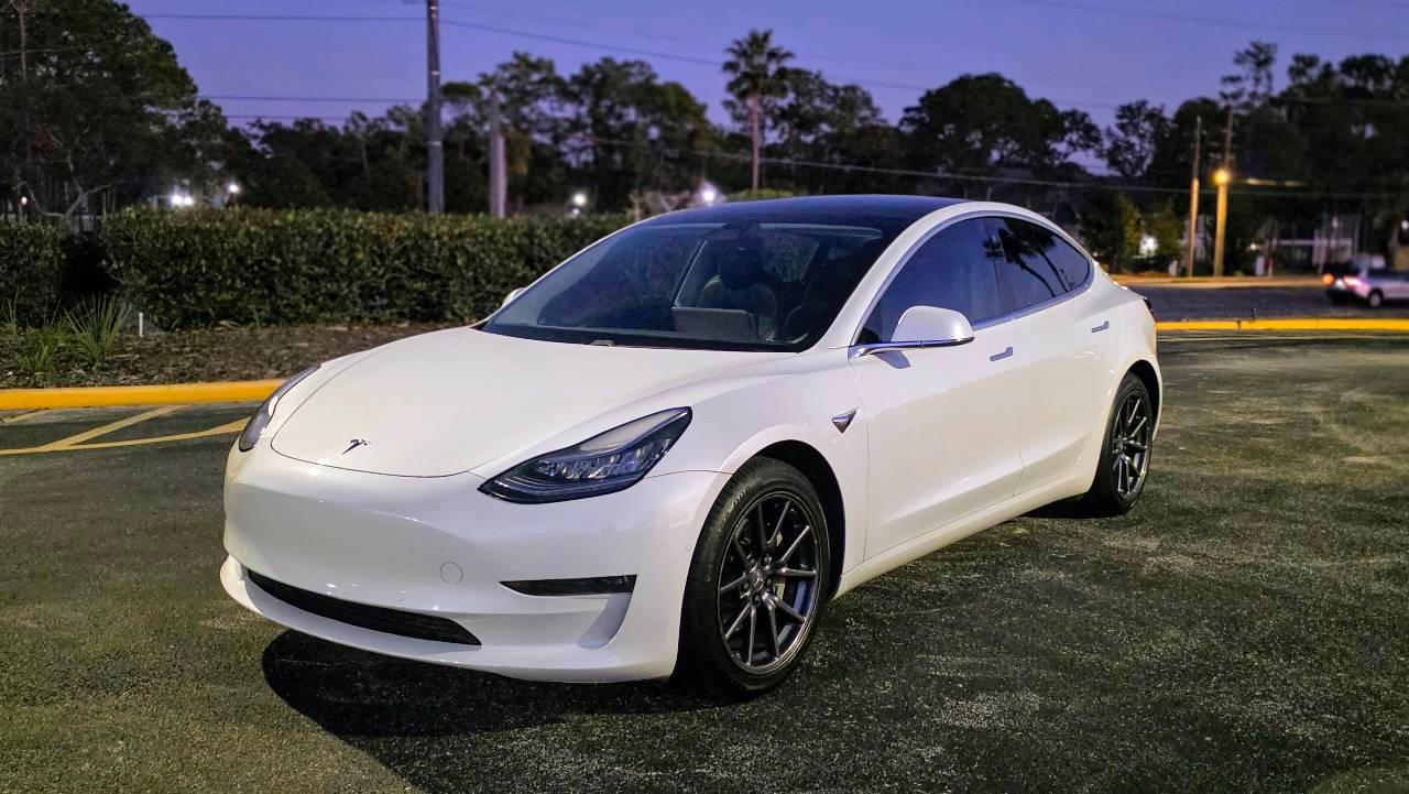Tesla Model 3 2020 in 