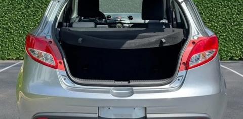 Mazda Mazda2 2013