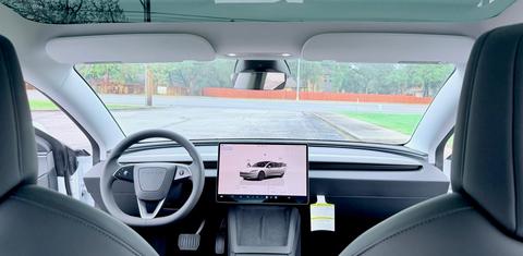 Tesla Model 3 2025
