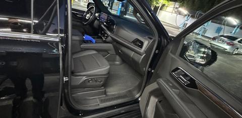 Chevrolet Suburban 2025