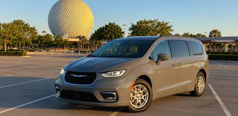 Chrysler Pacifica 2023