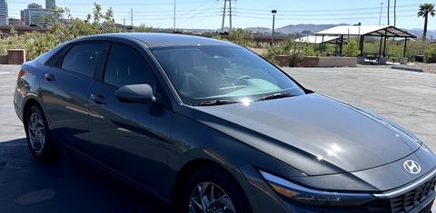 Hyundai Elantra 2024