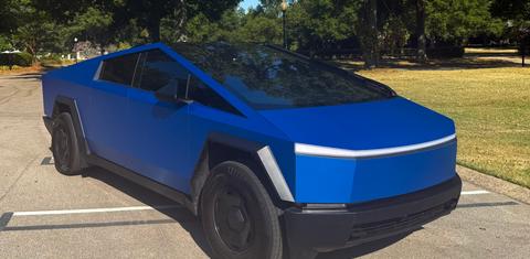 Tesla Cybertruck 2026