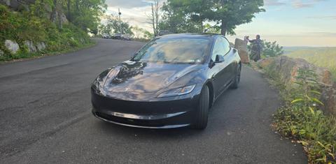 Tesla Model 3 2025