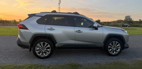 Toyota RAV4 2025