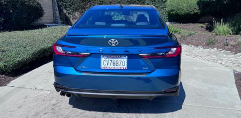 Toyota Camry Hybrid 2024