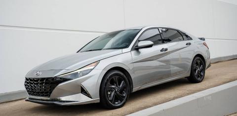 Hyundai Elantra 2021