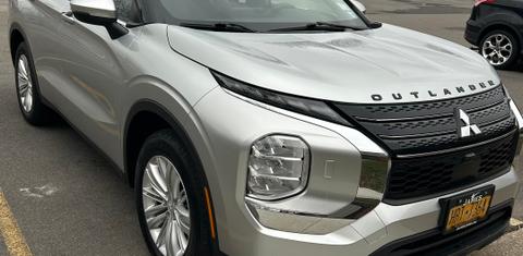 Mitsubishi Outlander 2022