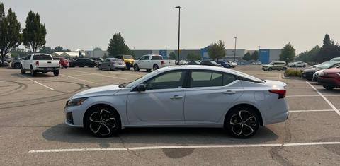 Nissan Altima 2023