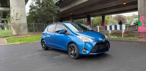 Toyota YARIS 2015