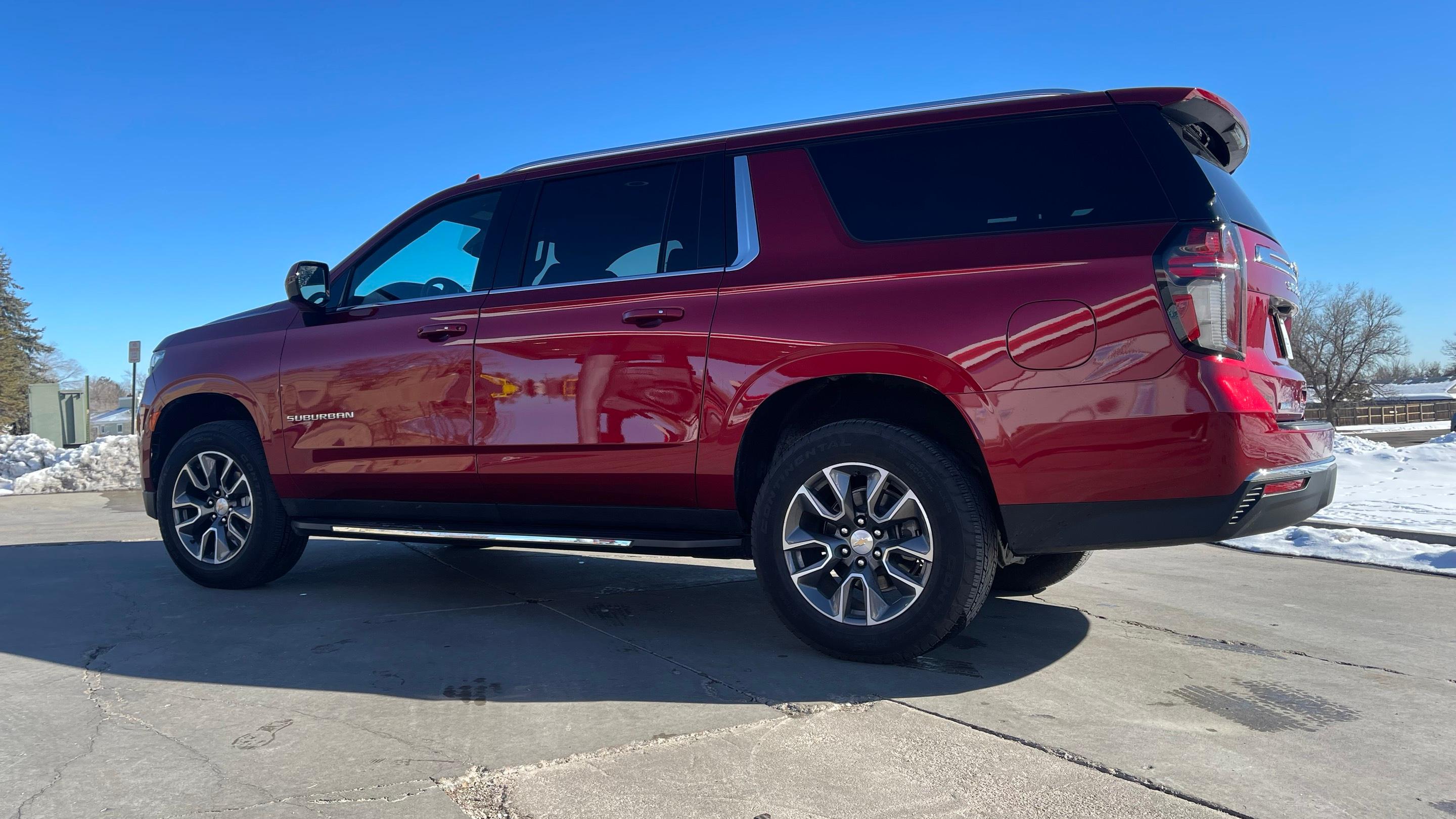 Chevrolet Suburban 2023 in 