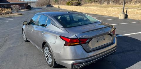 Nissan Altima 2023