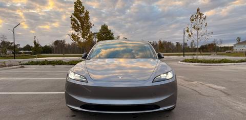 Tesla Model 3 2025