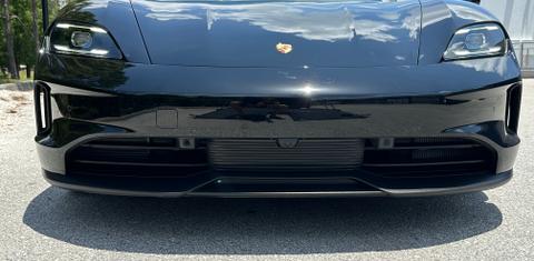 Porsche Taycan 2025